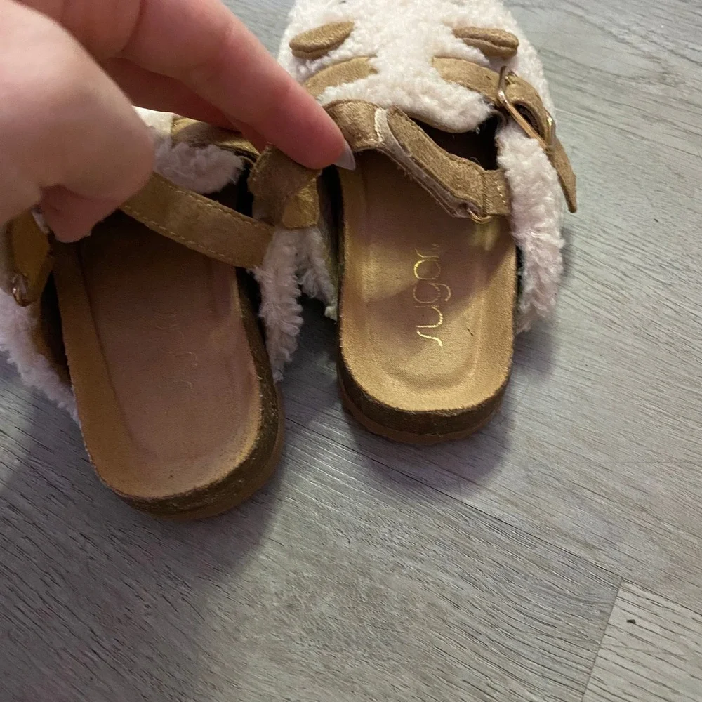 Sugar Bear Faux Shearling Sandals Kids 8 Cream Tan Buckle Strap